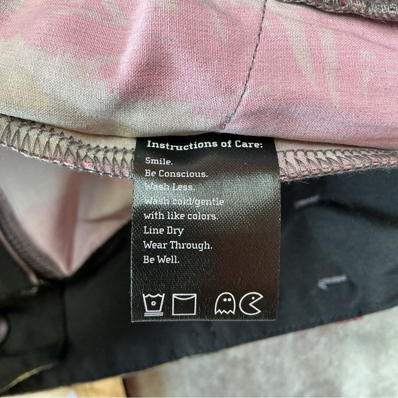 FLYLOW Marion Shorts womens Medium backcountry boardshorts quick dry adjustable - Picture 5 of 10